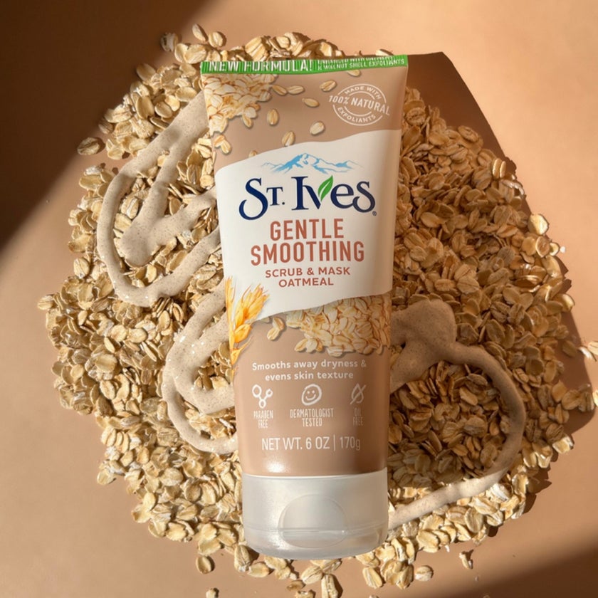 St. Ives Gentle Smoothing Face Scrub & Mask With Oatmeal 170g