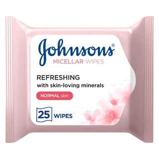 Johnson's Daily Essentials Refreshing Facial Cleansing Makeup Remover Wipes For Normal Skin, Pack of 25's