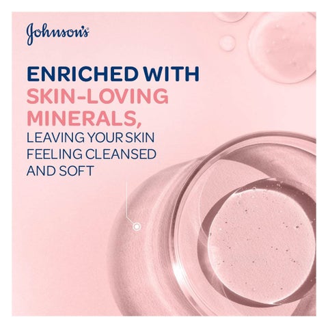 Johnson's Daily Essentials Refreshing Facial Cleansing Makeup Remover Wipes For Normal Skin, Pack of 25's