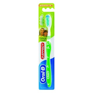 Oral-B 3-Effect Natural Fresh 40 Medium Toothbrush