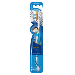 Oral-B Pro-Expert Pro-Flex 38 Medium Toothbrush