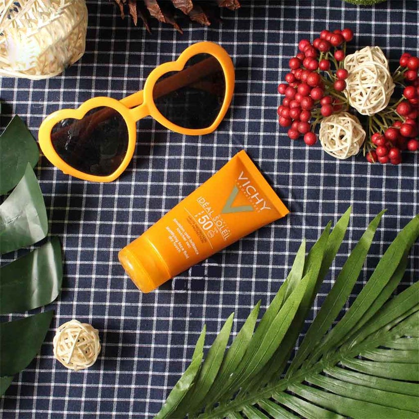 Vichy Capital Ideal Soleil SPF50 Dry Touch Anti Shine Sunscreen For Combination To Oily Skin 50ml