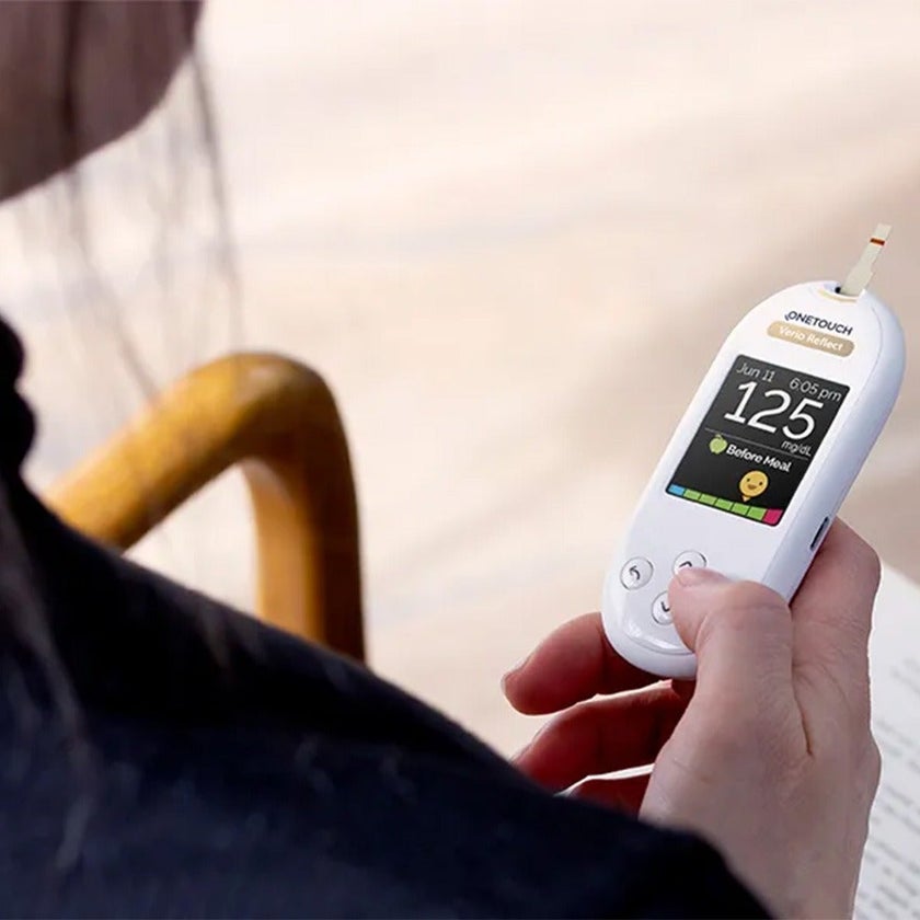 OneTouch Verio Reflect Blood Glucose Monitoring System + OneTouch Verio Test Strips 50's + OneTouch Delica Plus Lancets 100's - Offer Pack