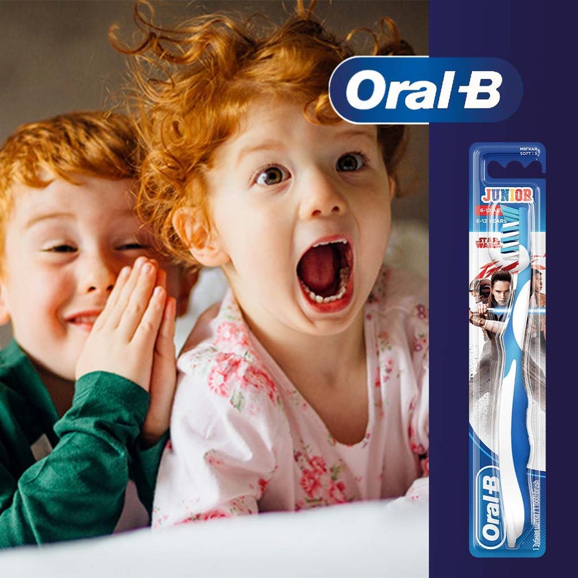 Oral-B Junior Manual Toothbrush Star Wars, For 6 - 12 Years Children, Assorted Pack of
