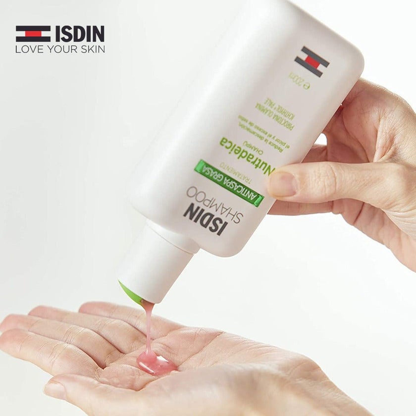 Isdin Nutradeica Oily Anti-Dandruff Treatment Shampoo 200ml