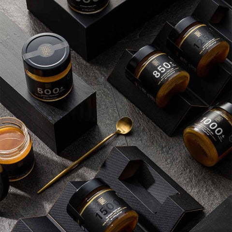 The True Honey Co. 850+ MGO 20+ UMF Manuka Honey 250g