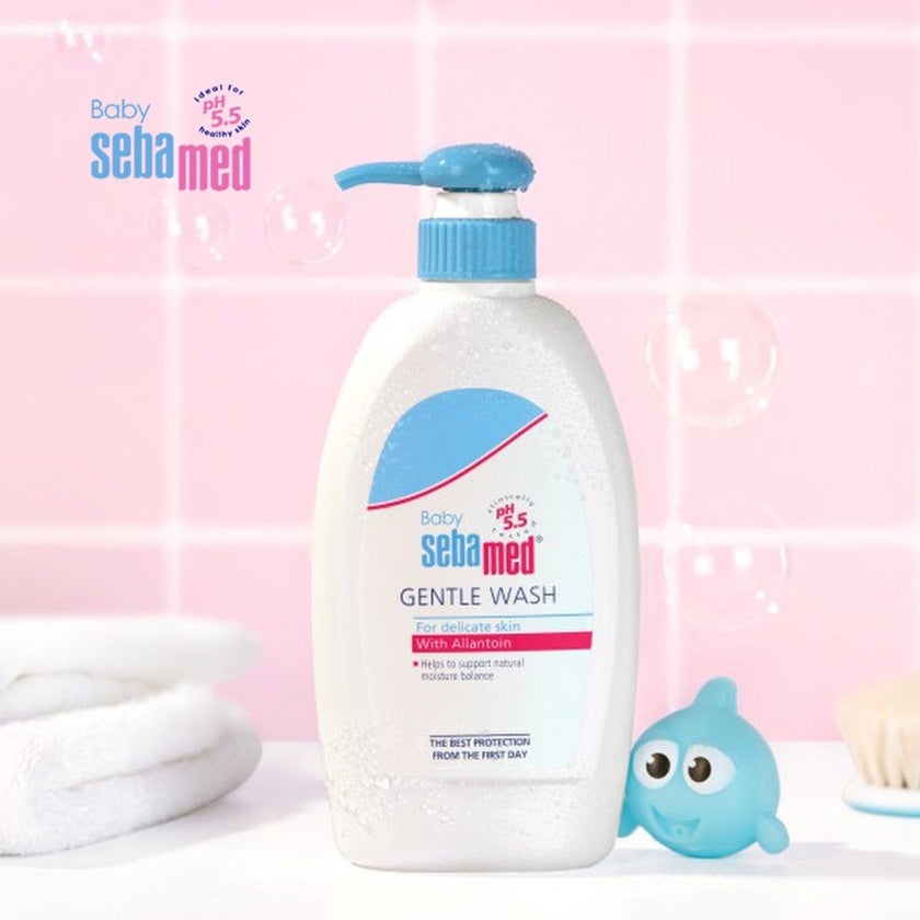 Sebamed Extra Soft Moisturizing Baby Gentle Wash For Delicate Baby Skin 400ml, Pack of 2's
