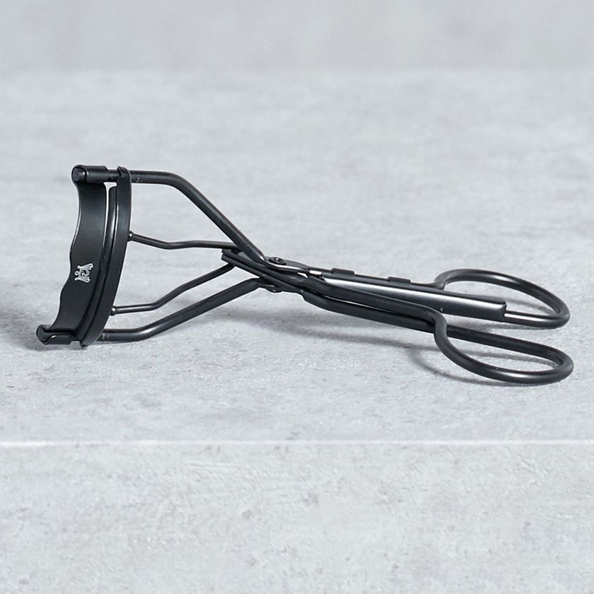 Eylure Intense Curl Eyelash Curler To Shapes Lashes