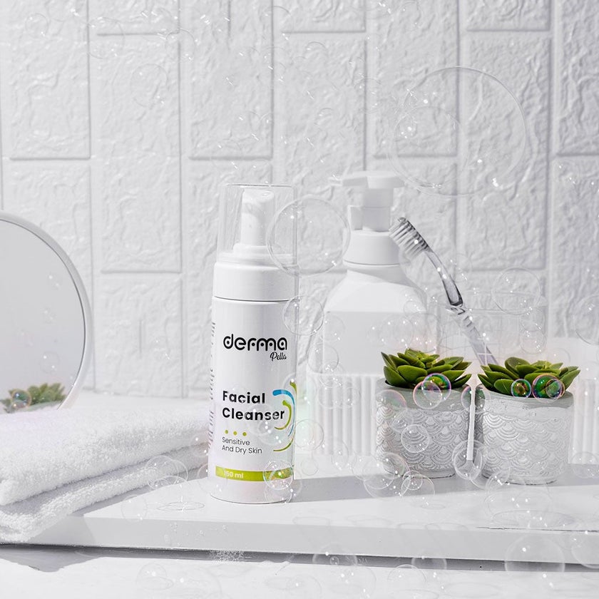 Derma Pella Facial Cleanser With Aloe Vera For Sensitive & Dry Skin 150ml
