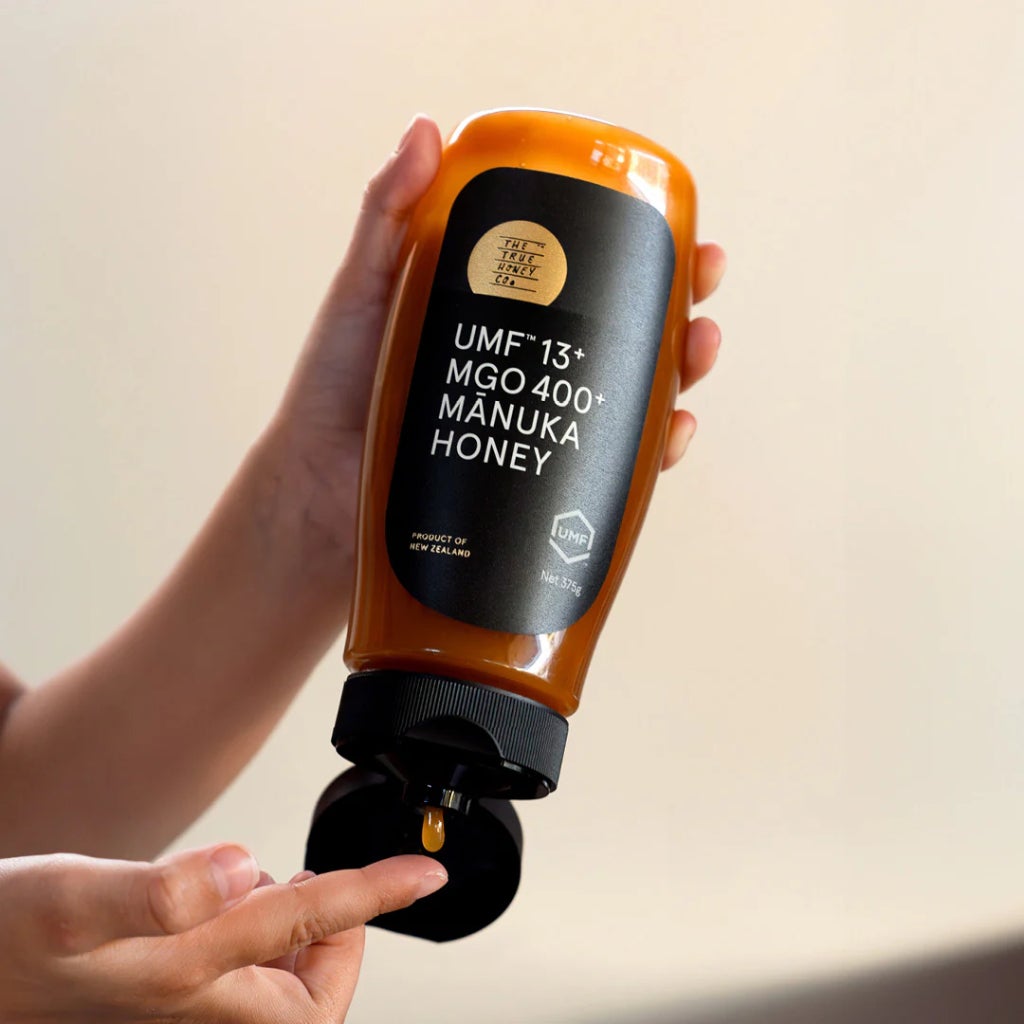 The True Honey Co Manuka Honey 400+ MGO & 13+ UMF Easy Squeeze