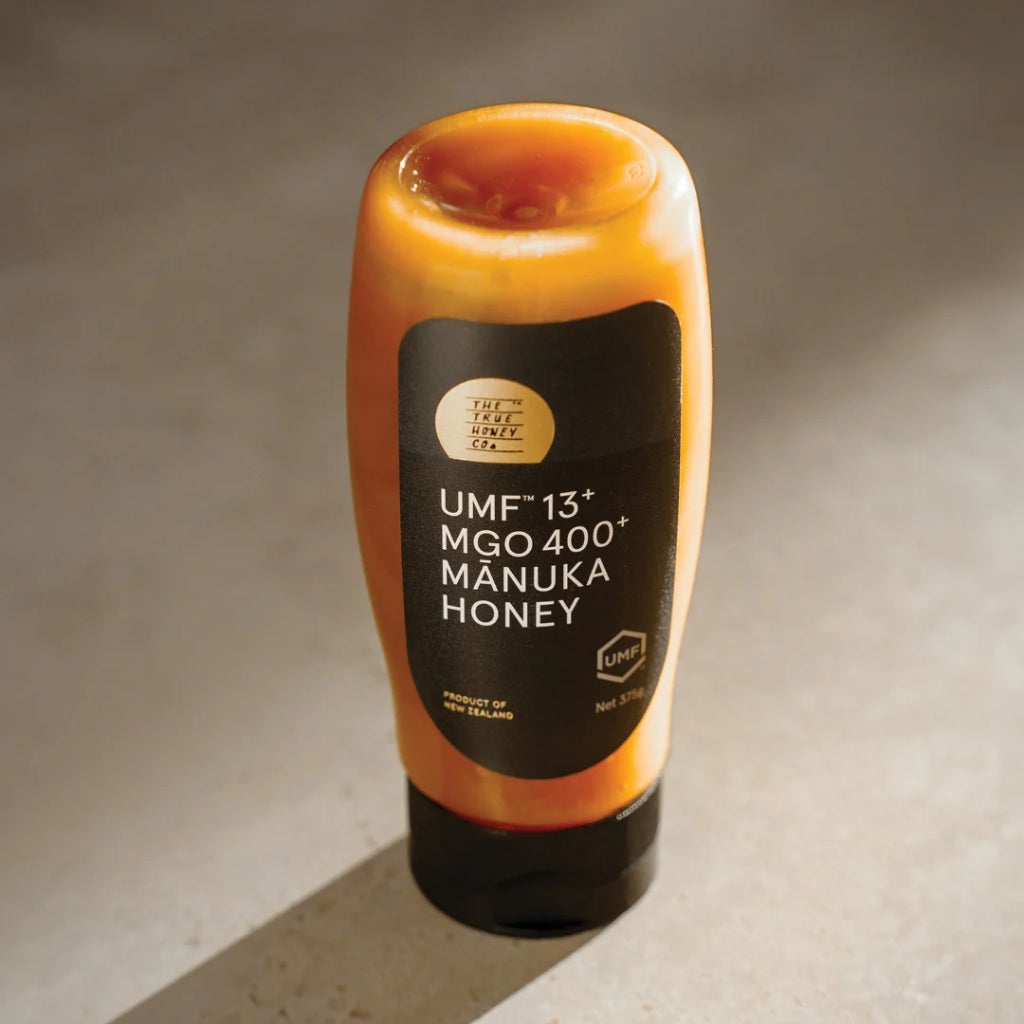 The True Honey Co Manuka Honey 400+ MGO & 13+ UMF Easy Squeeze
