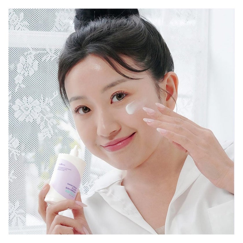 Isntree Onion Fresh Fluid SPF50+ PA++++ Sun Cream 50ml