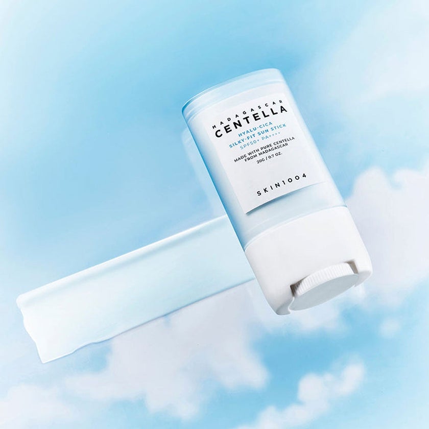Skin1004 Madagascar Centella Hyalu-Cica Silky Fit SPF50+ PA++++ Sunstick 20g