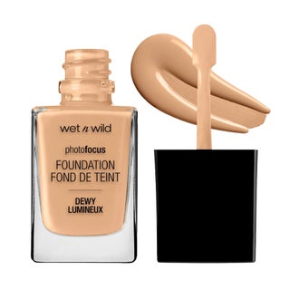 Wet n Wild Photo Focus Dewy Foundation - Classic Beige