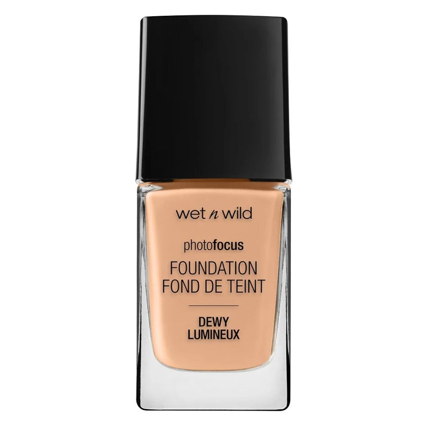 Wet n Wild Photo Focus Dewy Foundation - Classic Beige